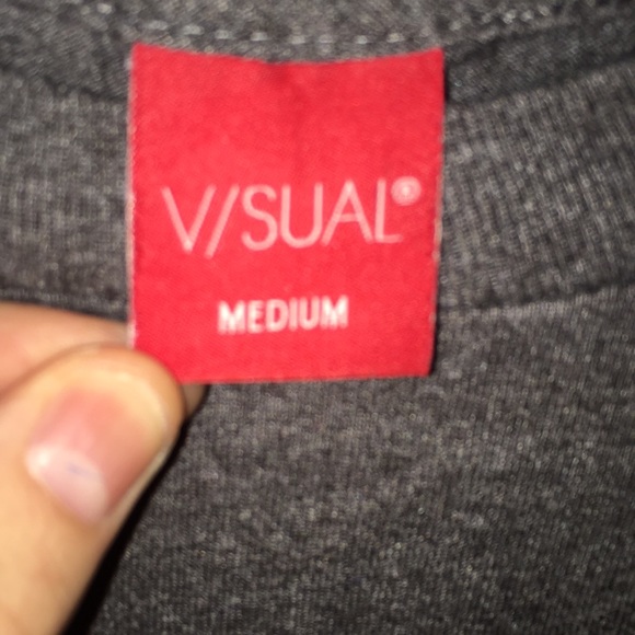V/SUAL Grey T-Shirt - Picture 3 of 3